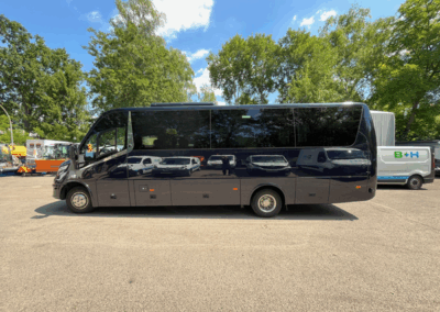 Iveco 72C21 20+1+1